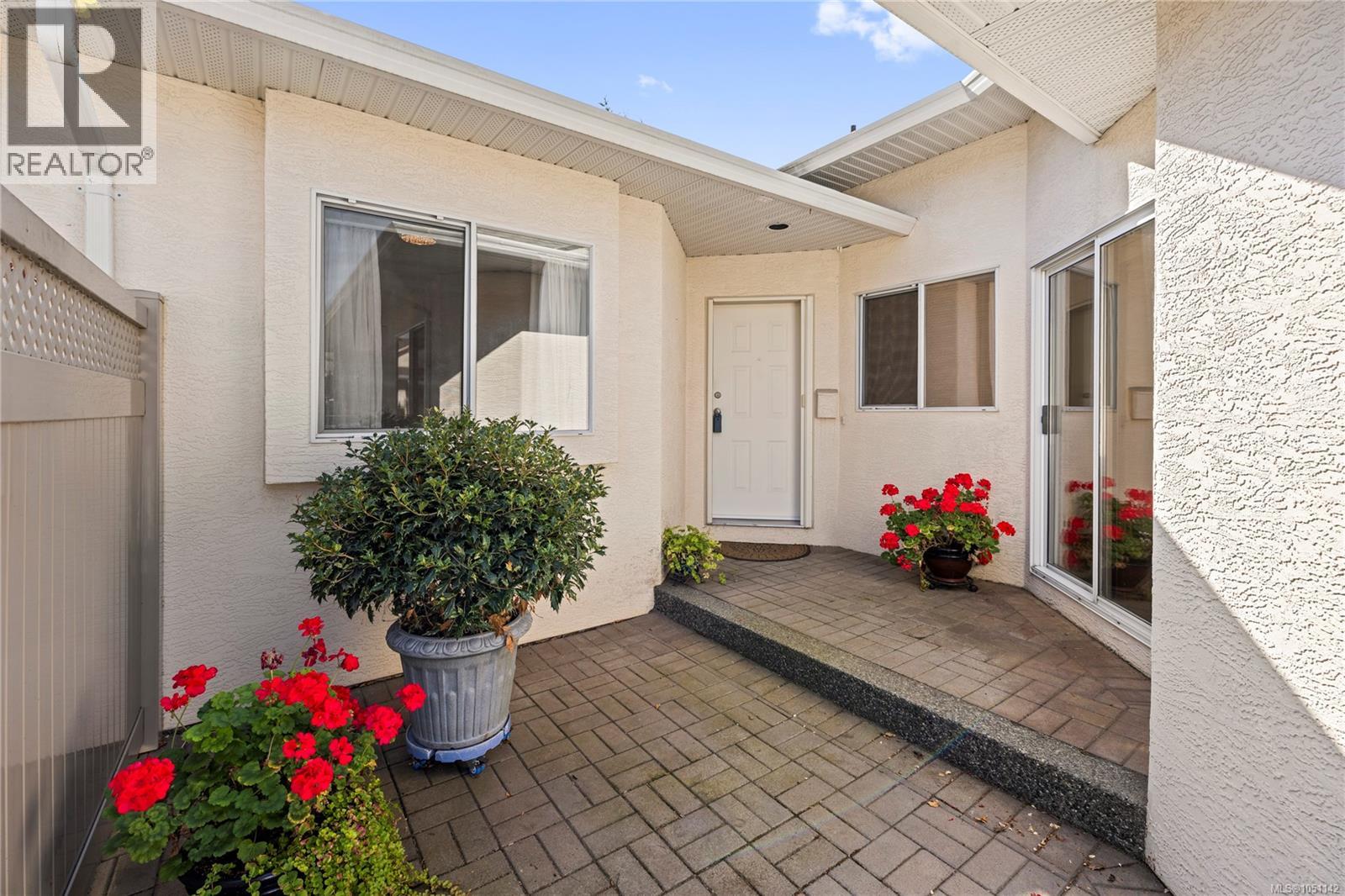 126 Ocean Walk Dr - Image 24