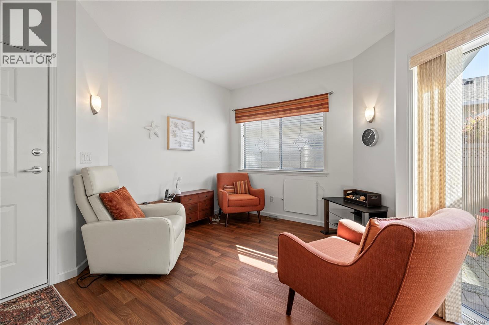 126 Ocean Walk Dr - Image 4
