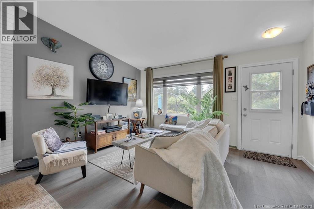 130 Hillcrest Road - 10