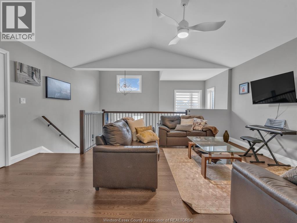 257 ROBINSON AVENUE - Image 7