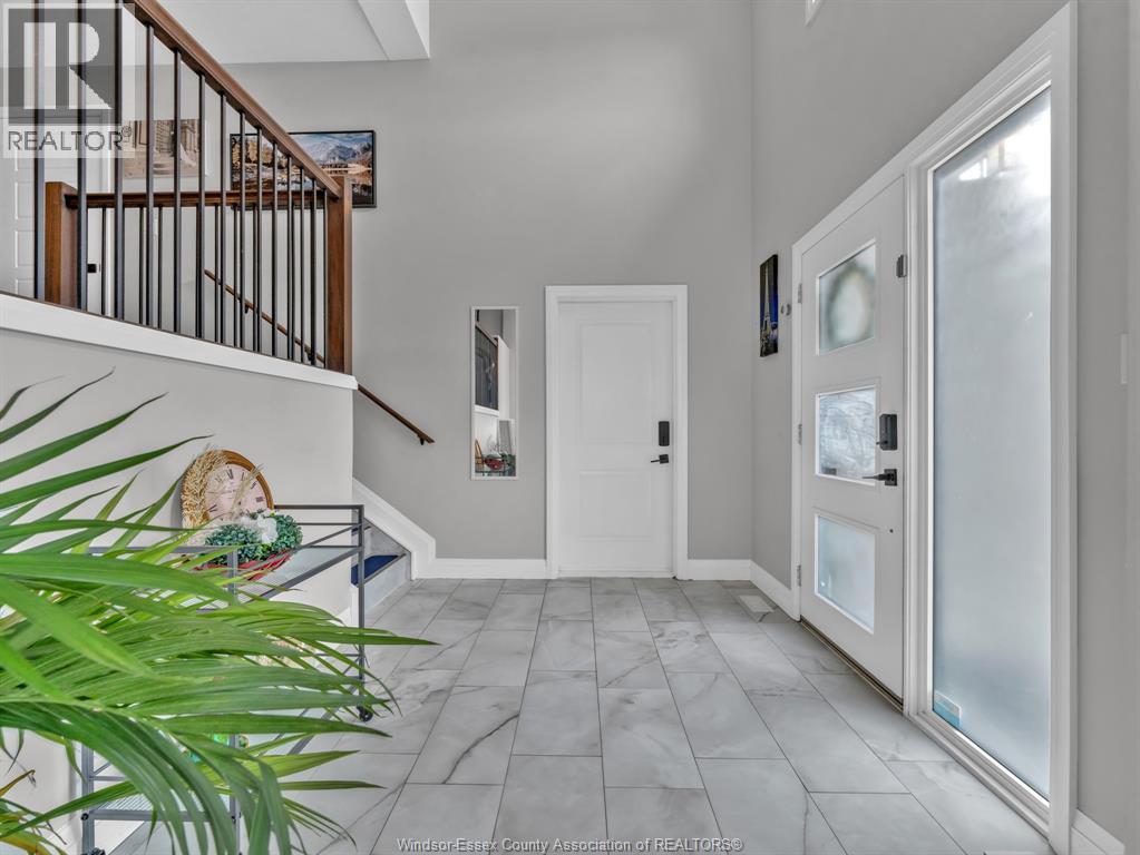 257 ROBINSON AVENUE - Image 4