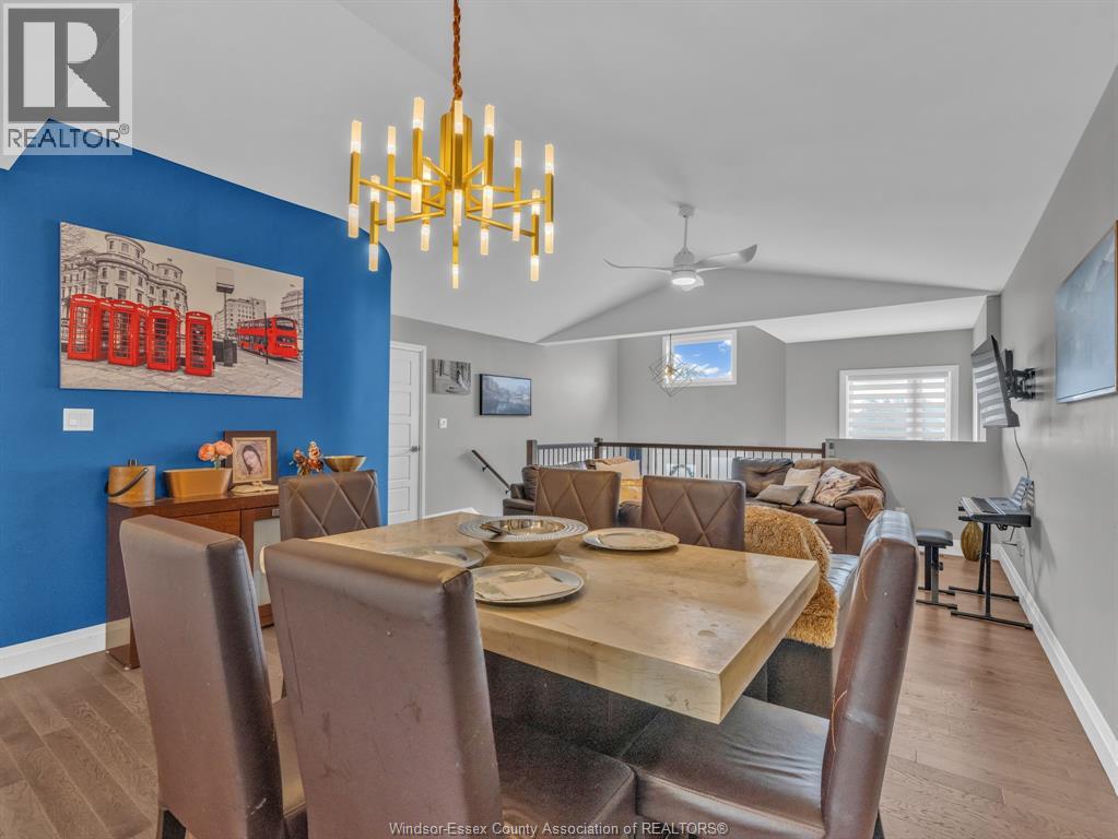 257 ROBINSON AVENUE - 10