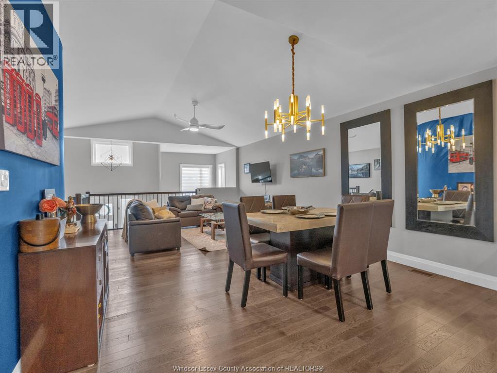 257 ROBINSON AVENUE - 9