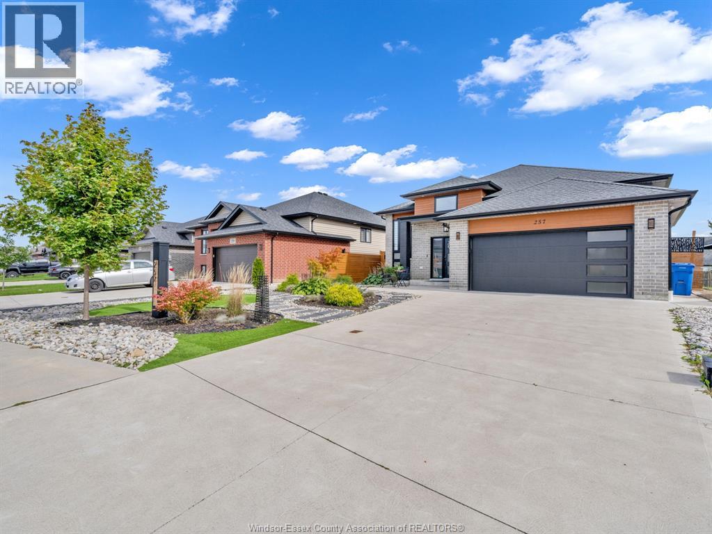 257 ROBINSON AVENUE - Image 47