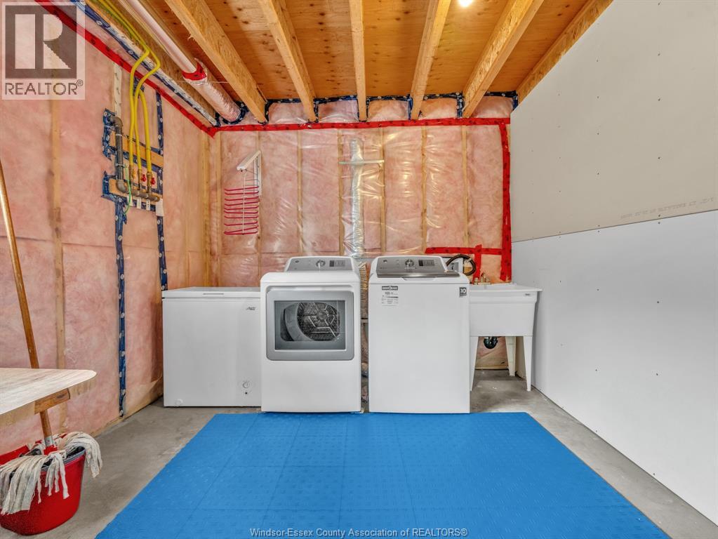 257 ROBINSON AVENUE - Image 33
