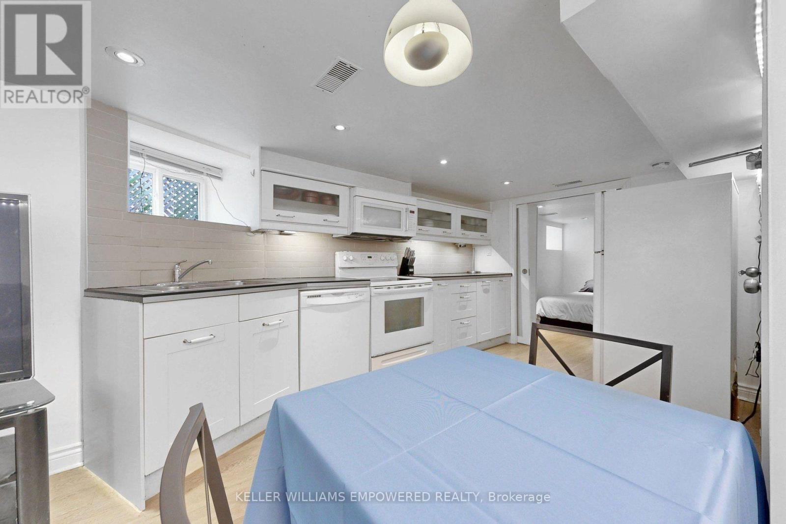274 WALLACE AVENUE - Image 33