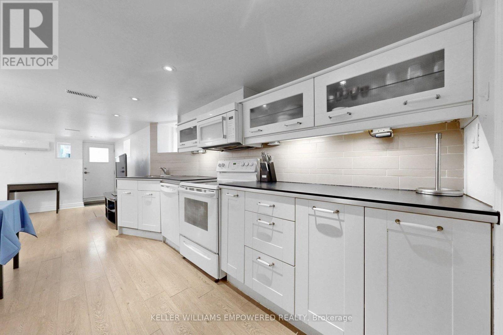 274 WALLACE AVENUE - 34