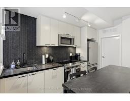 Th12 - 20 Ed Clark Gardens, Toronto, ON M6N0B5 Photo 12