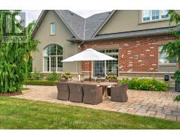 4 Holdroyd Court, Halton Hills, ON L7G0E8 Photo 35