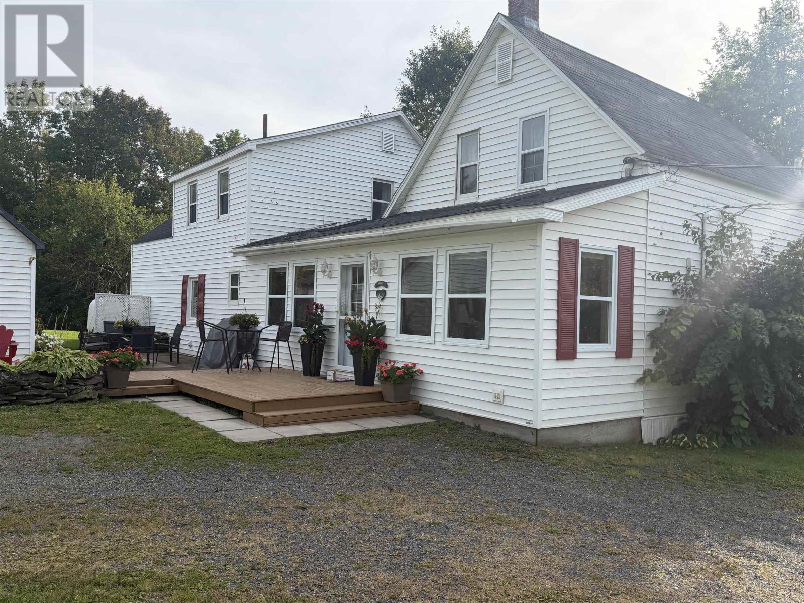 28 Woodburn Road - 2