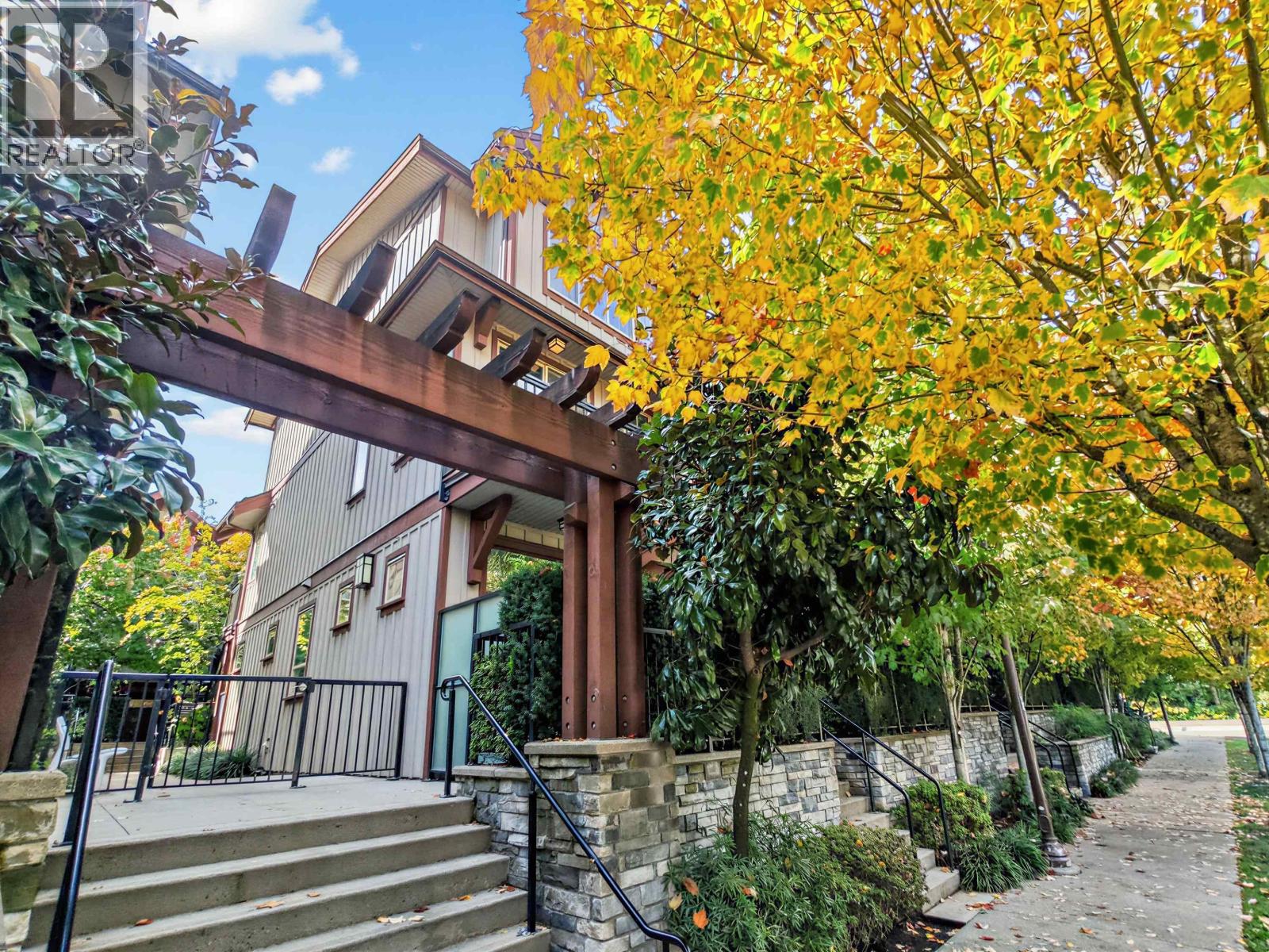 21 433 SEYMOUR RIVER PLACE, North Vancouver