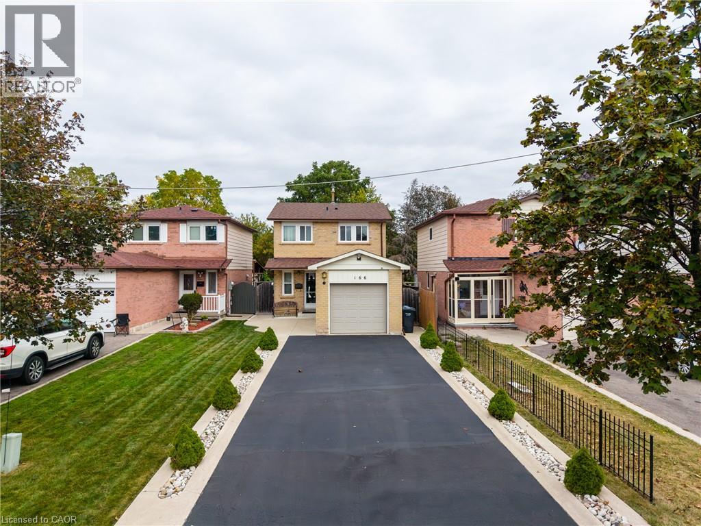 Photo of 166 MARTINDALE Crescent