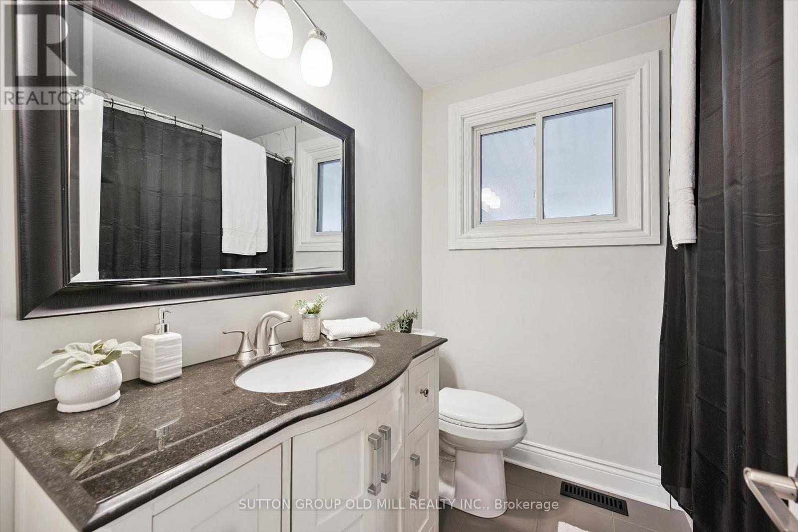 1233 MICHAEL CRESCENT - Image 24