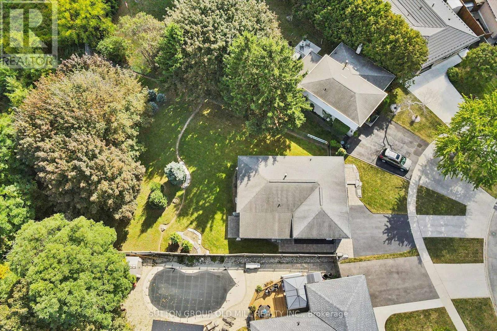 1233 MICHAEL CRESCENT - 42