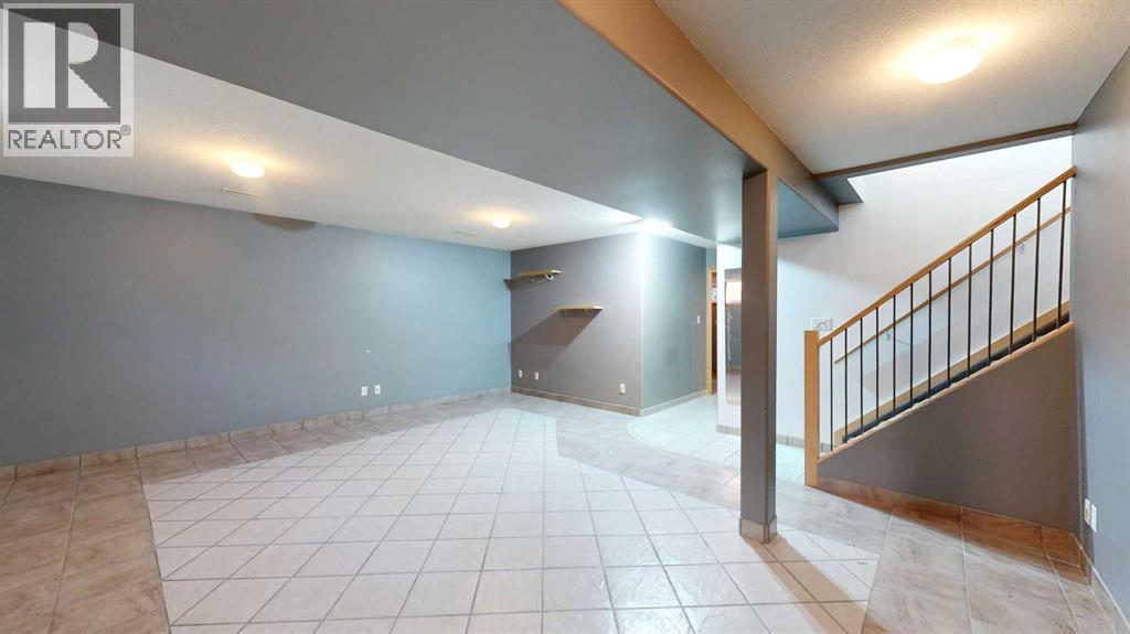 Listing photo – 3818 61A Street, Stettler