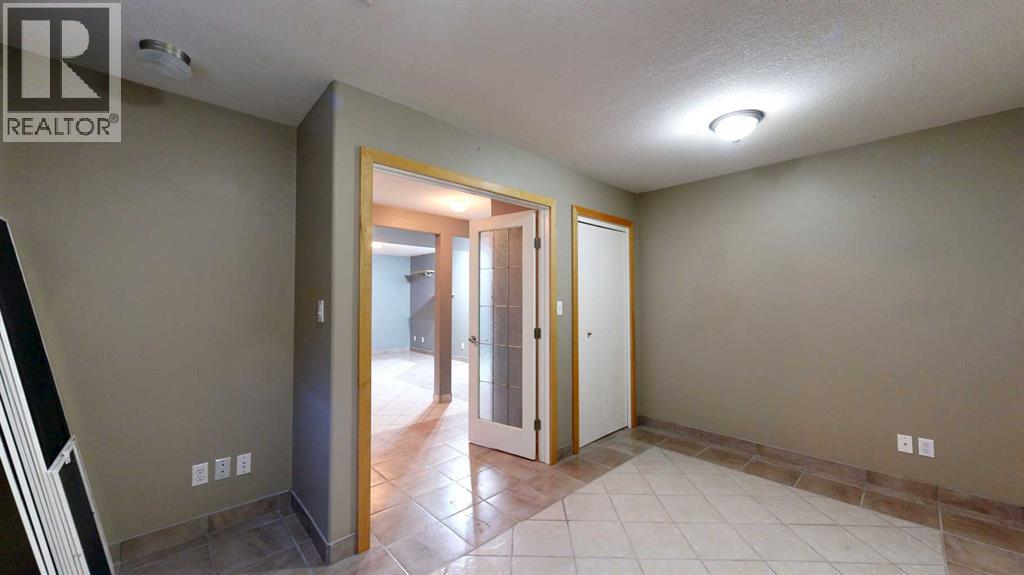 Listing photo – 3818 61A Street, Stettler