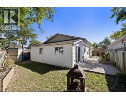 8 Spruce, Mcgregor, ON N0R1J0 Photo 18