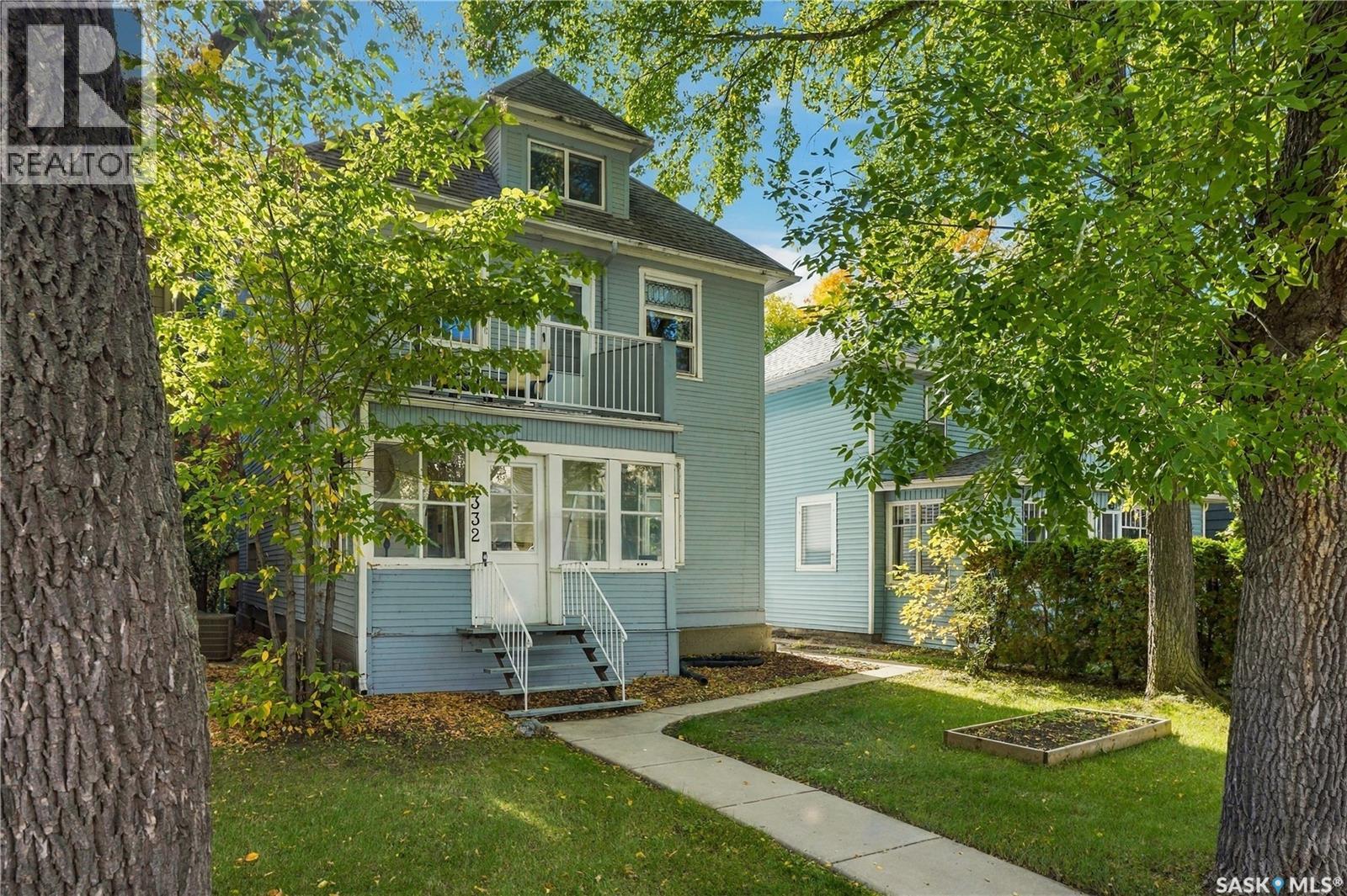 332 10th STREET E, Saskatoon — photo 2