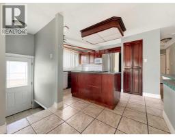 Kitchen - 50 Moberly Crescent, Fort Mcmurray, AB T9H6G9 Photo 6