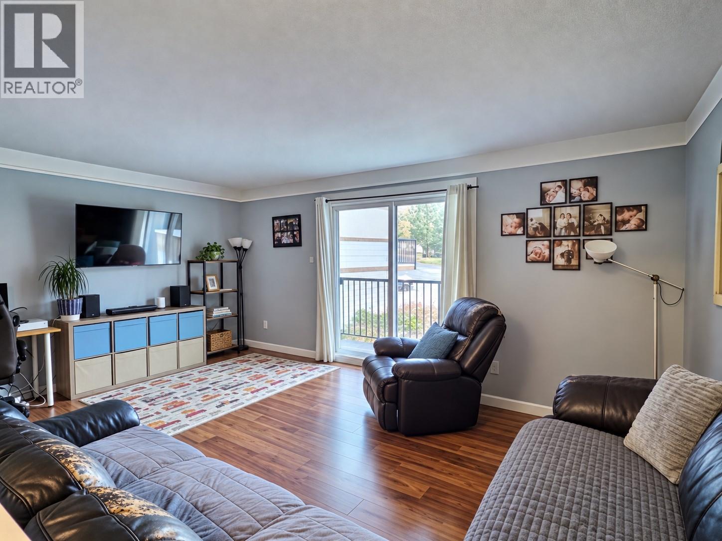 871 MCQUEEN Drive - 8