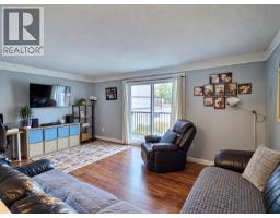 Bedroom - 871 Mcqueen Drive, Kamloops, BC V2B7X8 Photo 8