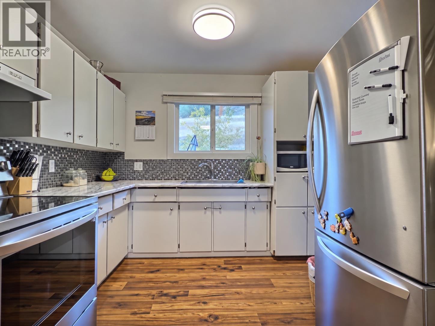 871 MCQUEEN Drive - Image 6
