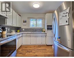 Living room - 871 Mcqueen Drive, Kamloops, BC V2B7X8 Photo 6