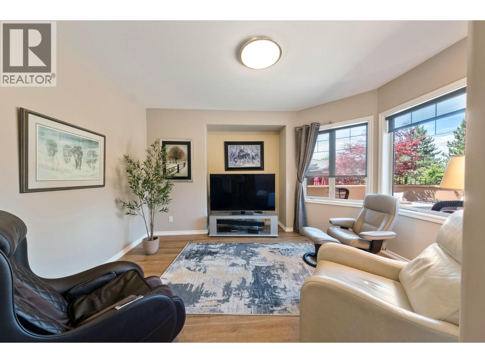 #16 4100 Gallaghers Parkland Drive - 6