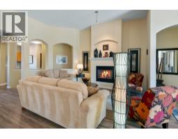 Living room - 4100 Gallaghers Parkland Drive Unit# 16, Kelowna, BC V1W3Z8 Photo 16