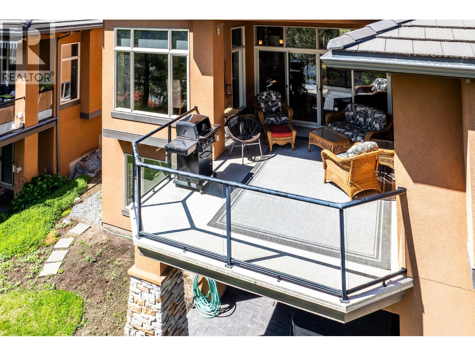 #16 4100 Gallaghers Parkland Drive - 12