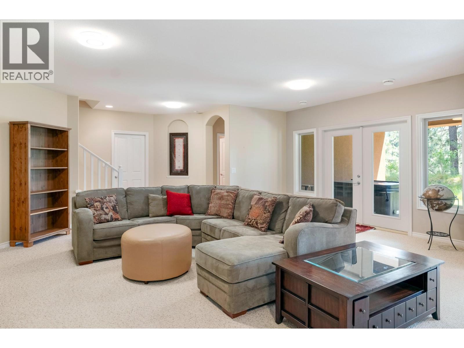 #16 4100 Gallaghers Parkland Drive - 34
