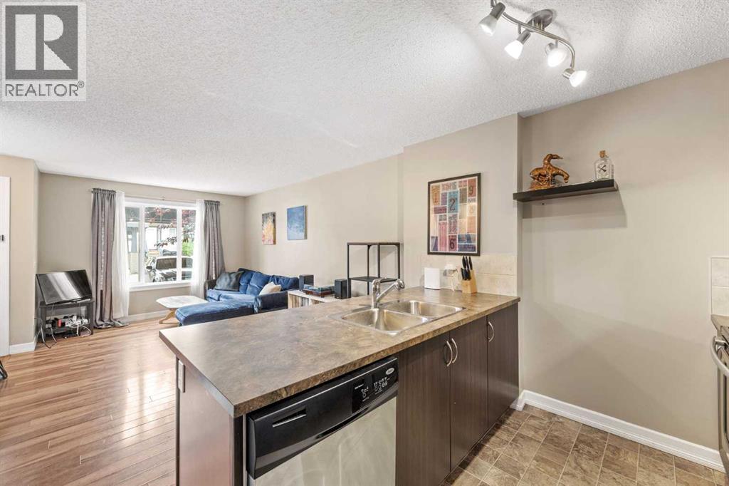 5, 133 Copperpond Heights SE, Calgary, Alberta, T2Z4R5 — thumbnail 8