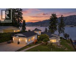  131 Cedar Avenue, Kaleden
