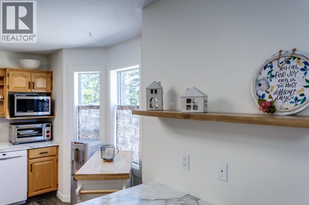 9702 Sargeant Street - Image 24