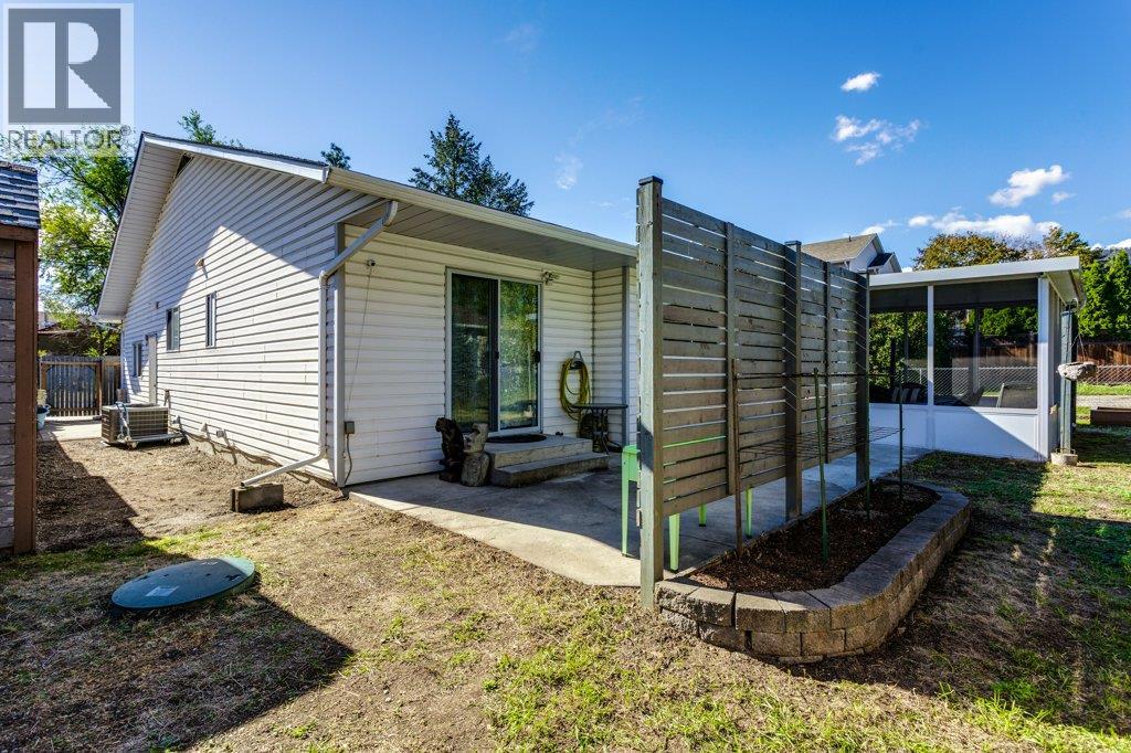 9702 Sargeant Street - 39