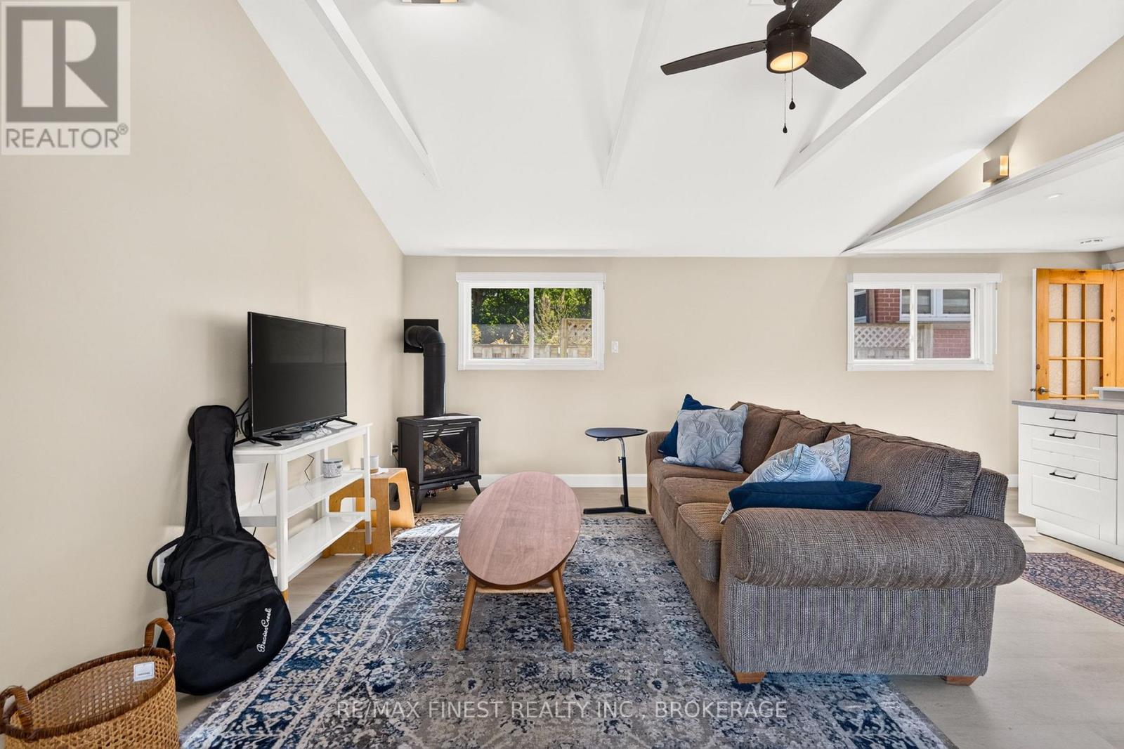 19 WOLFE STREET - Image 32