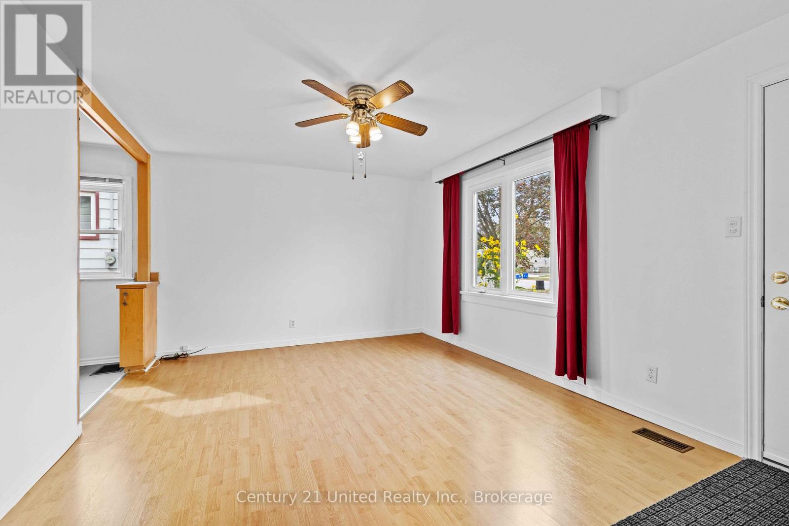 759 ST. MARY'S STREET - 13