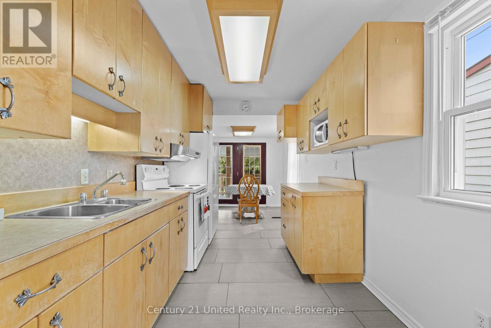 759 St. Mary's Street, Peterborough, ON photo 17