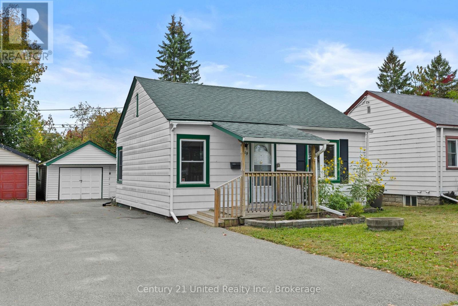 759 St. Mary's Street, Peterborough, ON photo 3