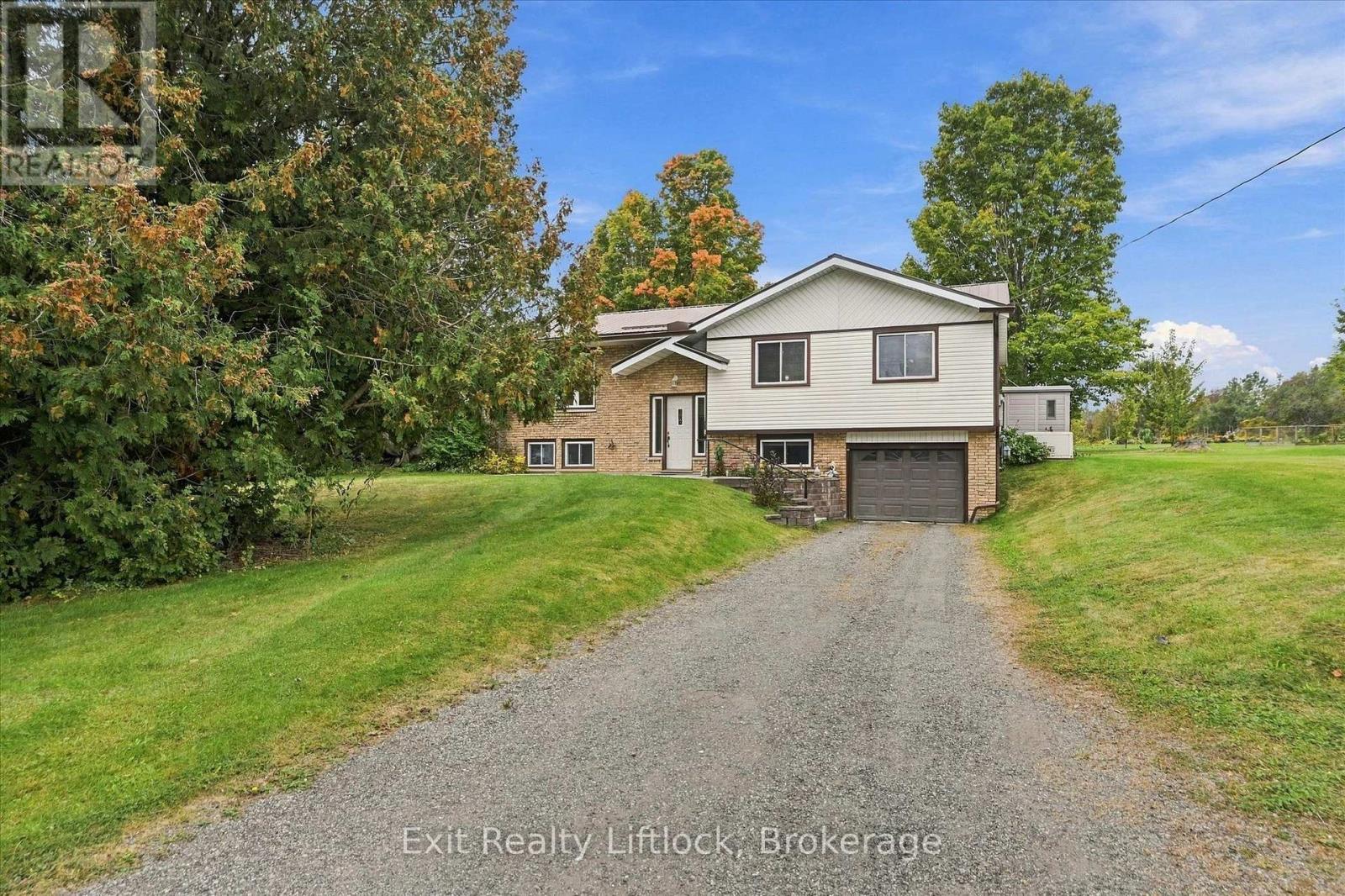 842 CHEMONGVIEW DRIVE - 2