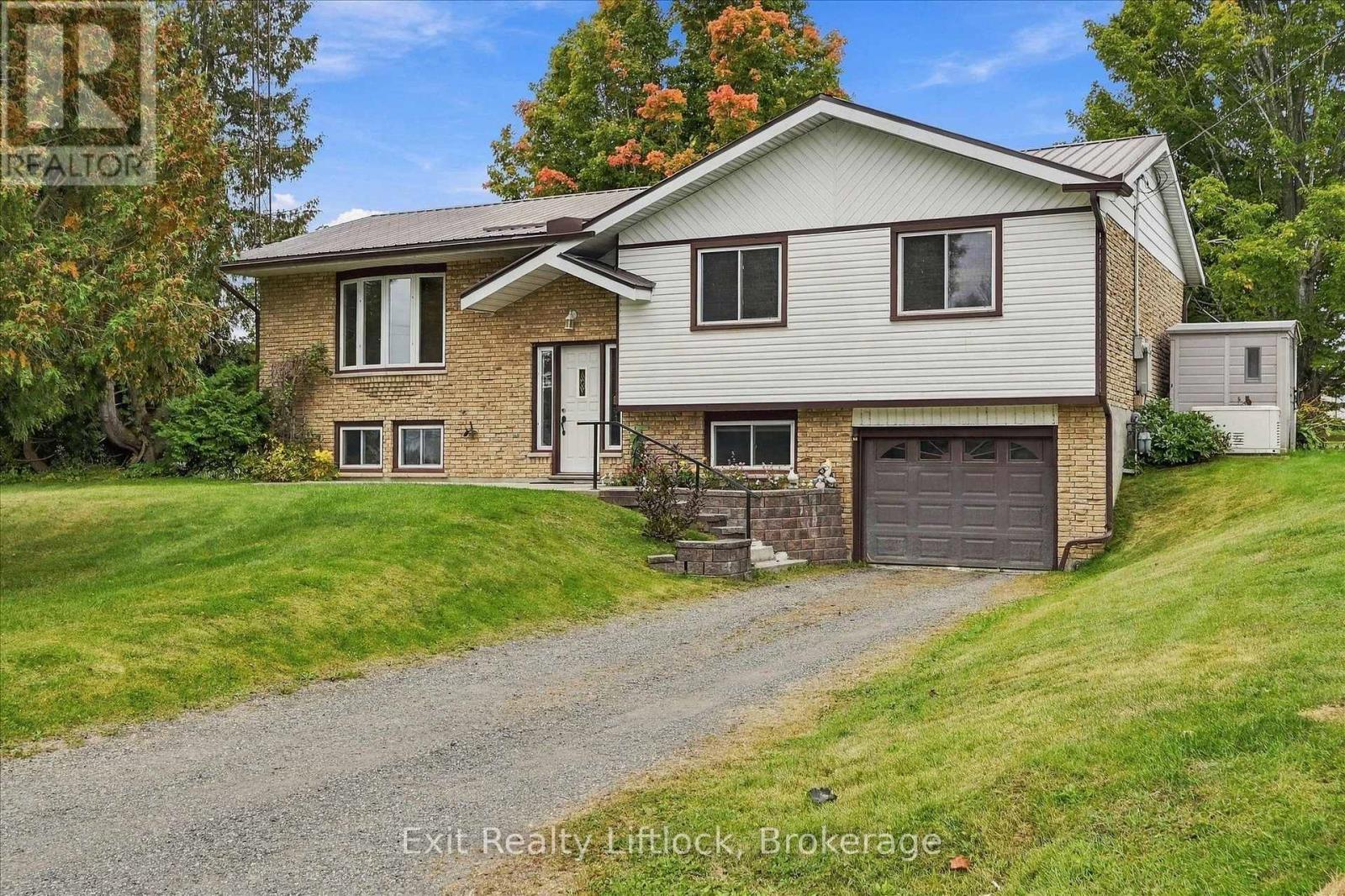 842 CHEMONGVIEW DRIVE - Image 3