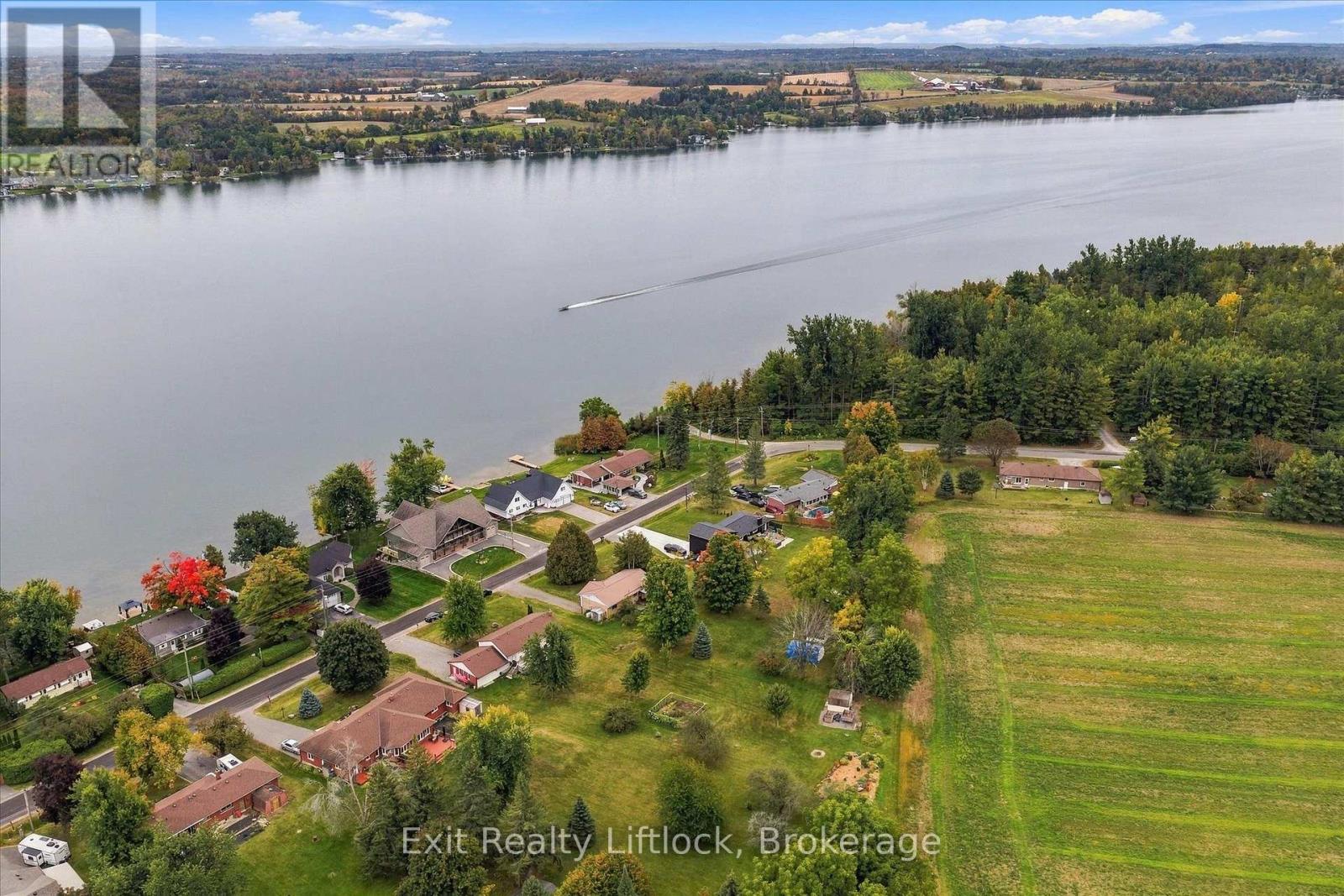 842 CHEMONGVIEW DRIVE - 44