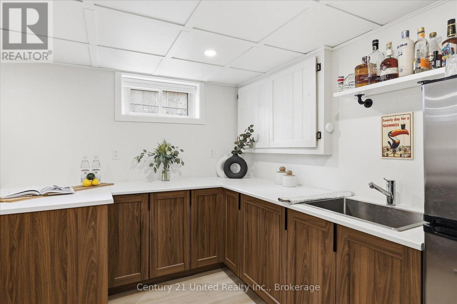 766 DEVON AVENUE - 21