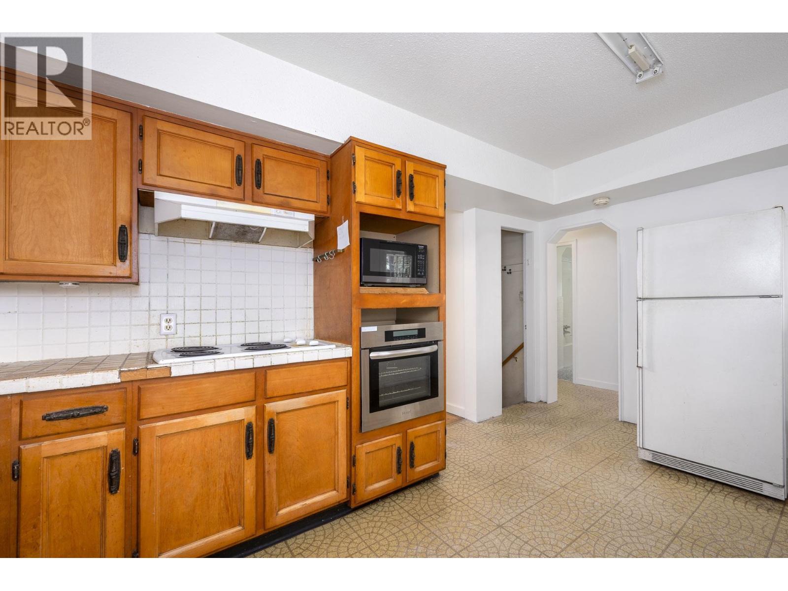 2305 TURNER STREET, Vancouver