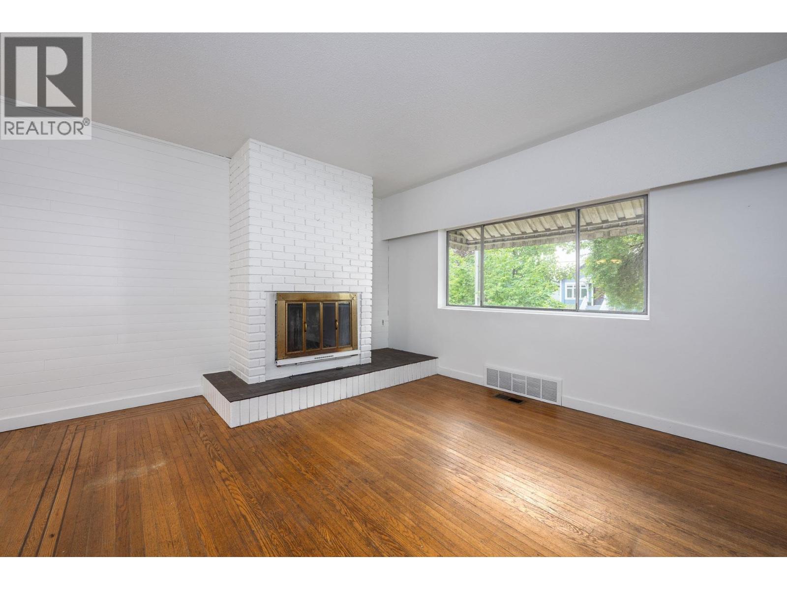 2305 TURNER STREET, Vancouver