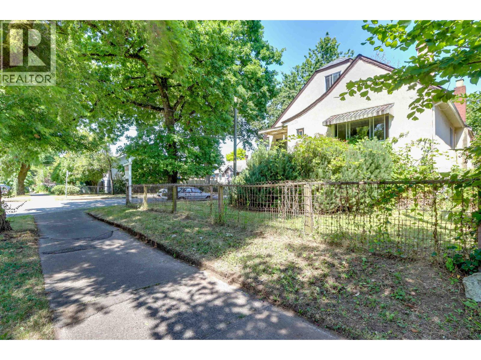 2305 TURNER STREET, Vancouver