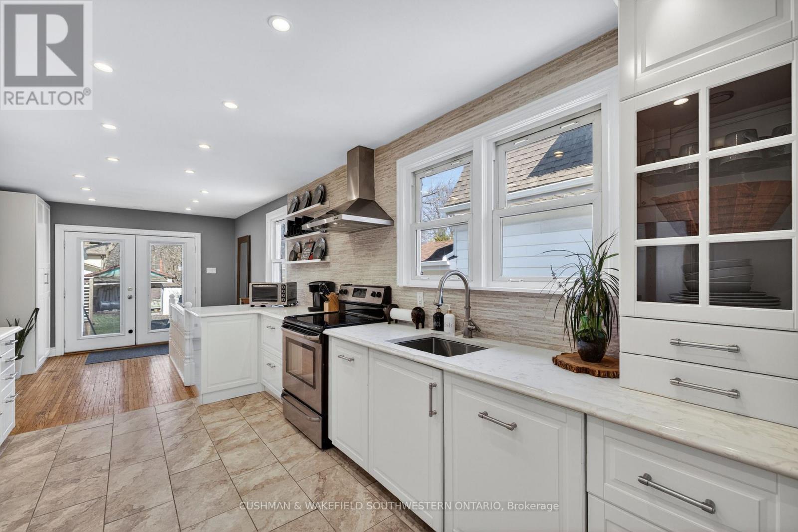56 THOMAS JANES DRIVE - 8