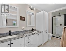 Bathroom - 4891 Vaughan Road E, West Lincoln, ON L0R1Y0 Photo 8