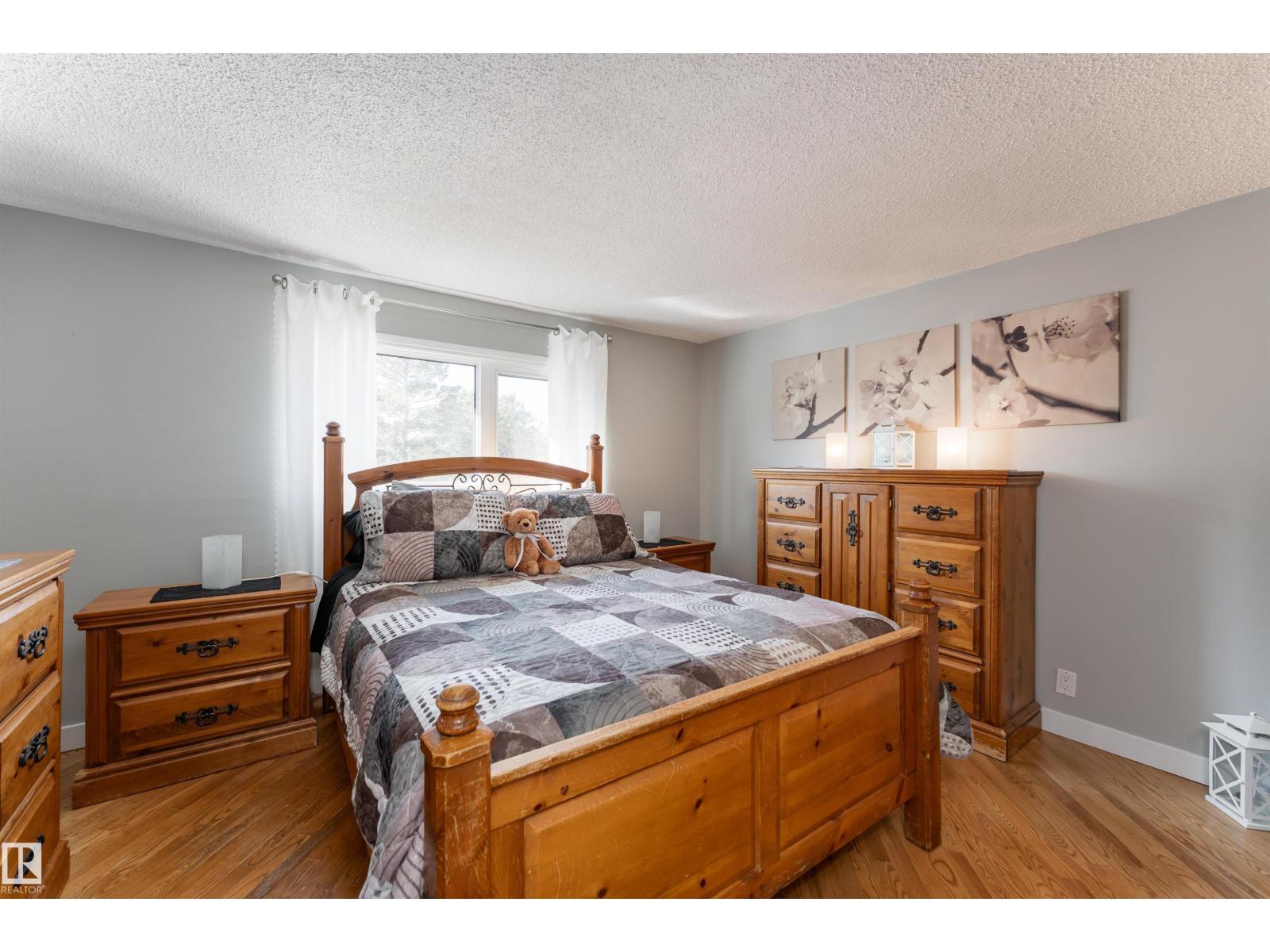 6007 37 AV NW - 12