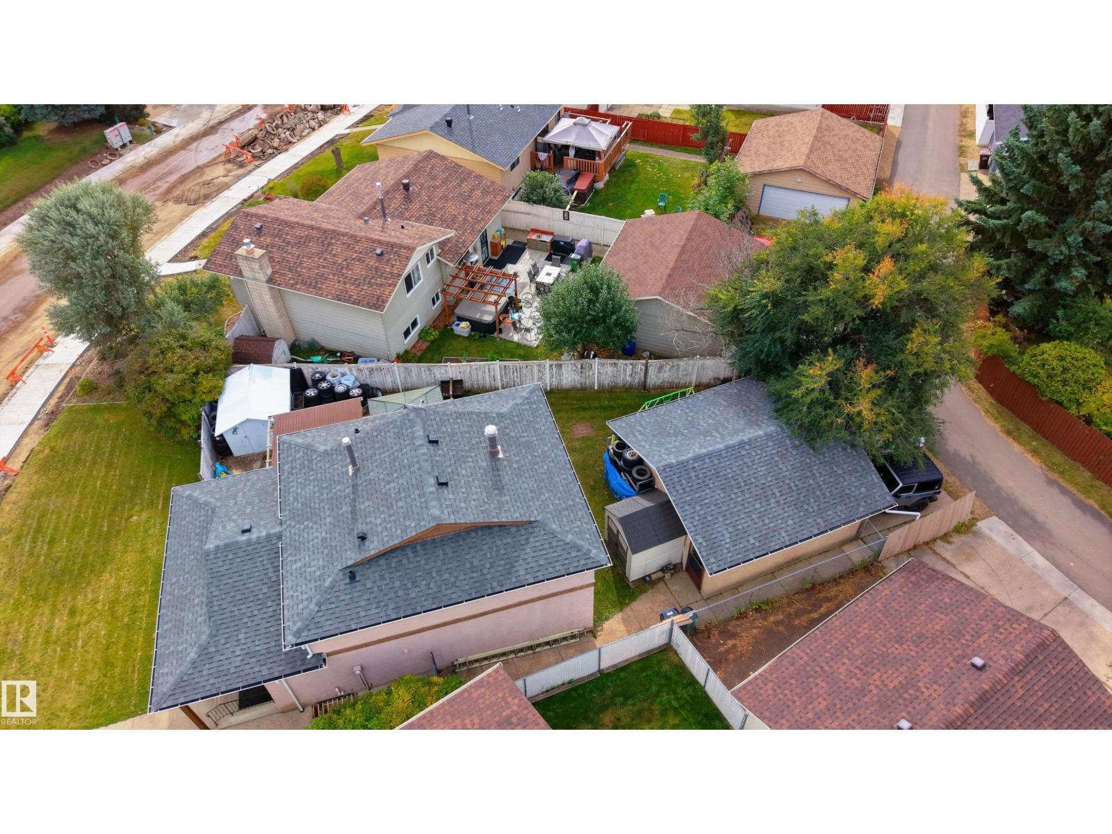 6007 37 AV NW - 40